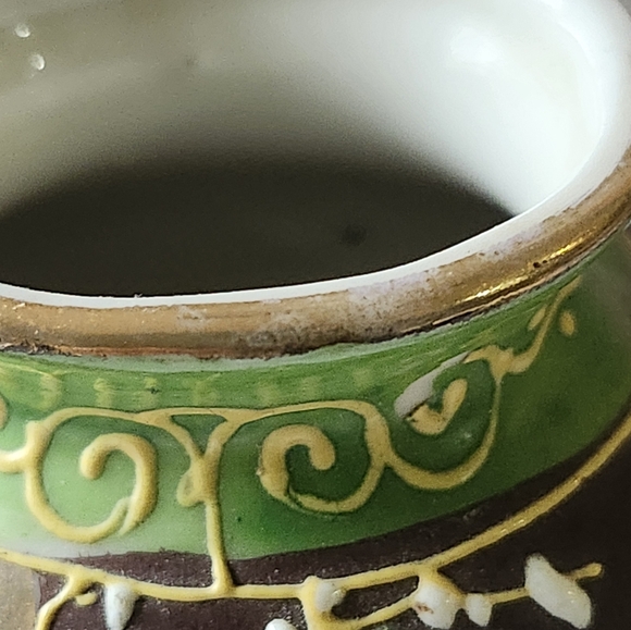 Japanese Hand Painted Small Vase - Picture 10 of 12